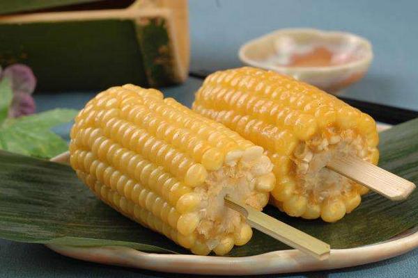 甜玉米和糯玉米的区别是什么？ 玉米怎么挑选