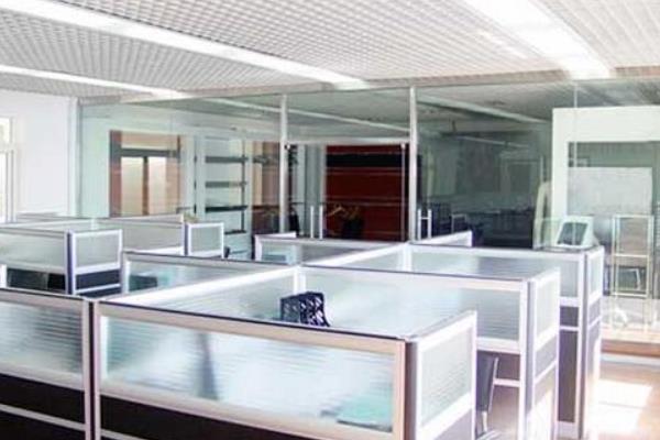 女性办公桌上摆放风水2人办公室风水座位图