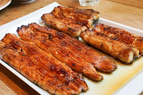 鳗鱼是海鲜吗 鳗鱼刺多吗