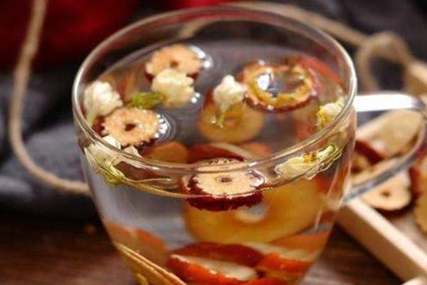 山楂干的功效与作用及禁忌 山楂干泡水一次放多少