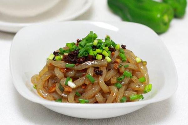 魔芋怎么做好吃又简单 魔芋和什么炒好吃(家常做法)