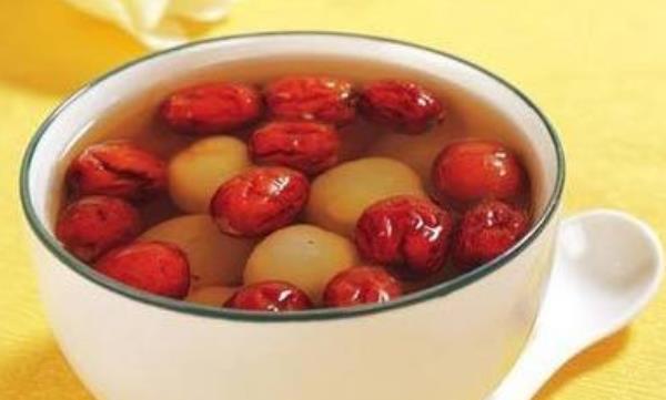 龙眼肉怎么吃最好 龙眼肉和桂圆肉有区别吗