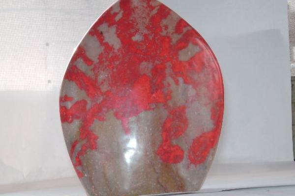 鸡血石用水怎么鉴定 鸡血石的鉴别方法(肉眼)