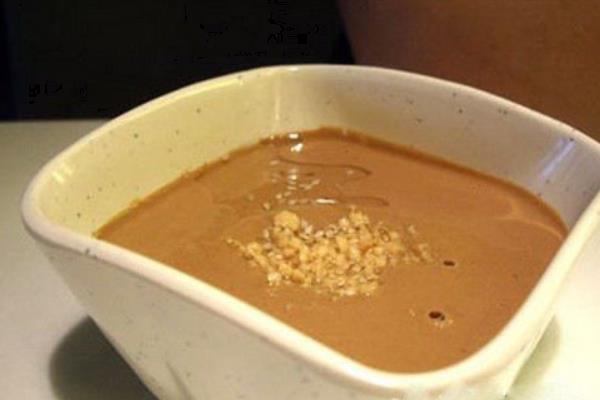 芝麻酱怎么调 调芝麻酱用水还是油调