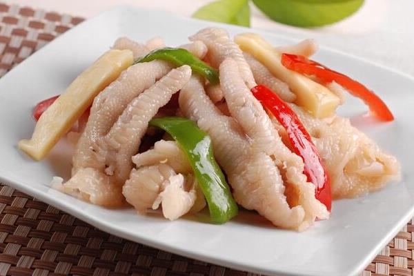 孕妇能吃泡椒凤爪吗 吃泡椒凤爪会发胖吗