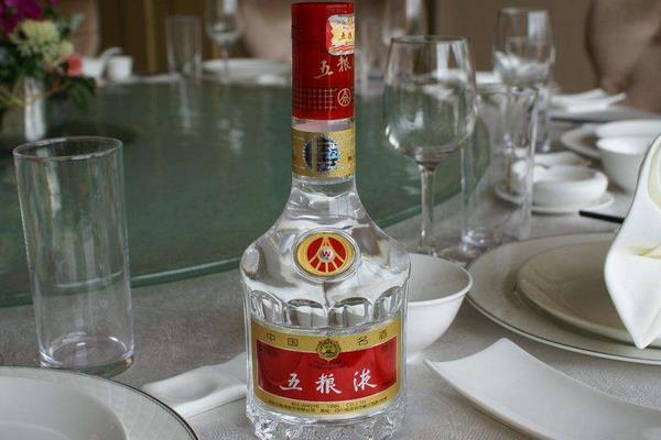 白酒100ml是几两 白酒一斤是多少毫升