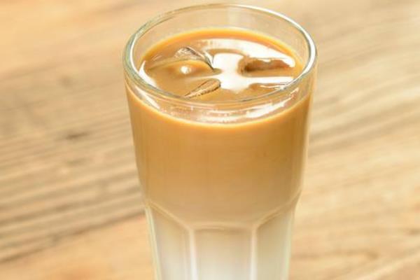 什么是拿铁咖啡 拿铁咖啡用什么牛奶搭配