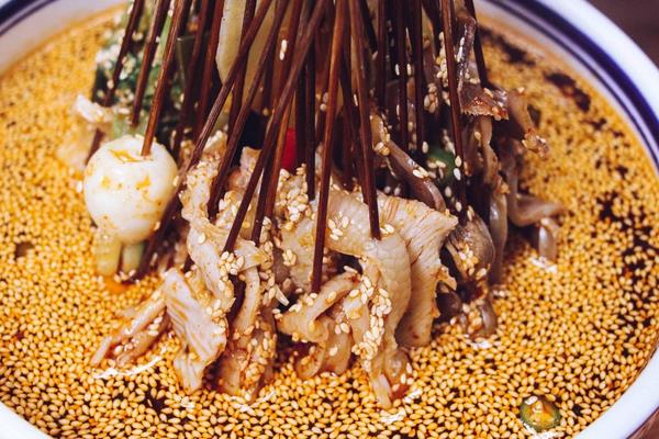 开钵钵鸡挣钱吗？为什么大多数人不挣钱