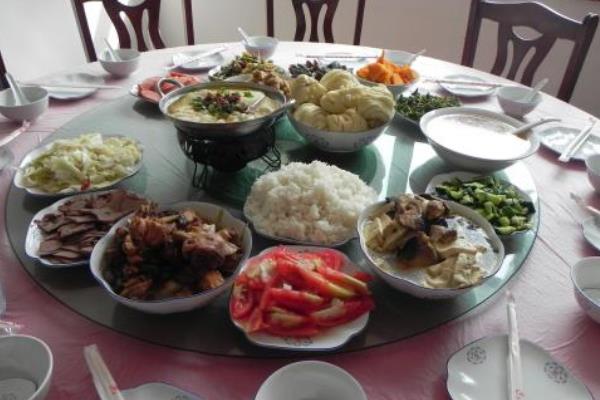 农家乐怎么经营生意好?垂钓烧烤和果树采摘都要搞起来