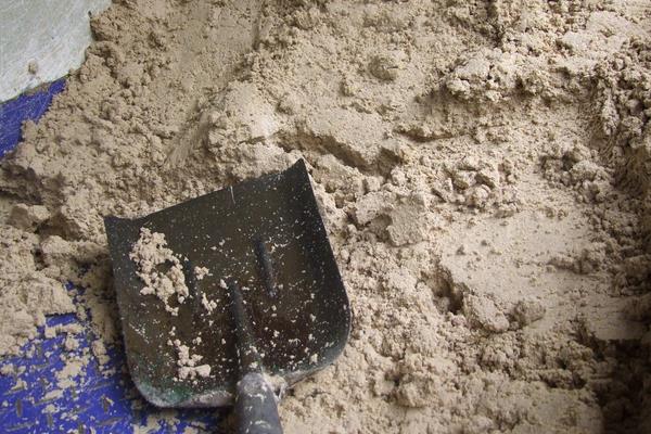 猪饲料业务员一吨提成有多少?附猪饲料业务员销售技巧