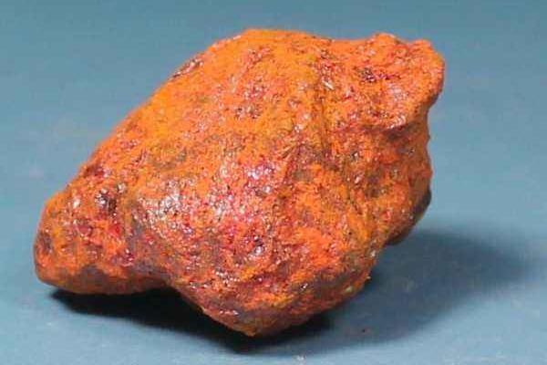 雄黄多少一斤(附功效与作用)