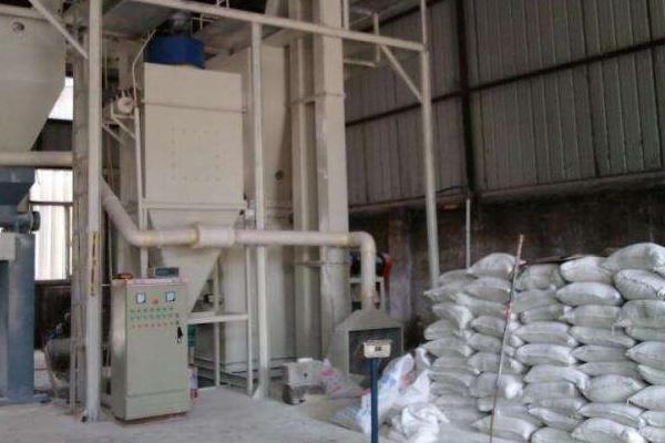 小型饲料厂年利润多少，需投资多少，购买什么设备