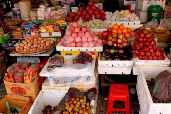 摆地摊一天能挣多少?一个月真是利润分析