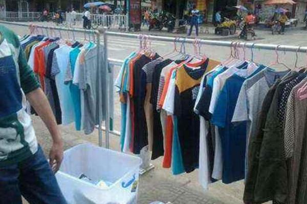 摆地摊几点出摊合适,附销售技巧和话术